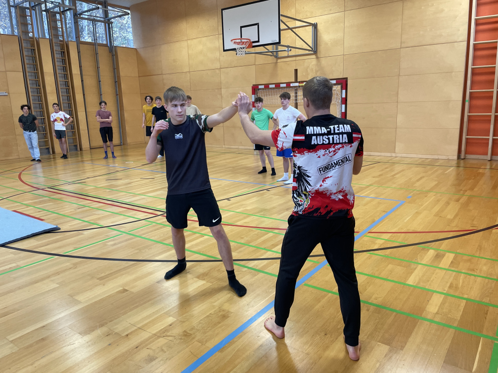 20241114_132609517_iOS